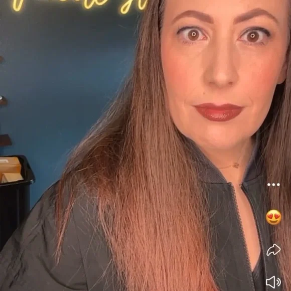 Nicole State Deletes Comments and Blocks Buyers Who Ask Questions - Picture 10 of 10